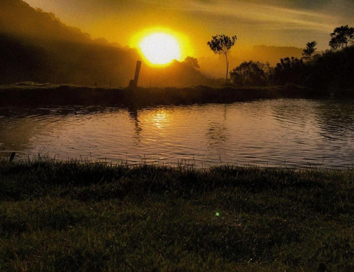 Chale Do Lago Super Luxo Cunha Exteriér fotografie